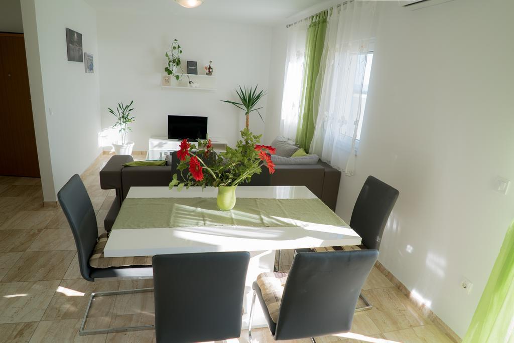 Apartmani Ruzica Makarska Exterior foto